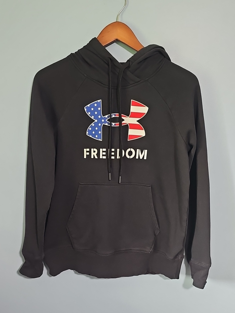 Under Armour Women’s Freedom Rival Fleece Hoodie Size Small Loose Fit